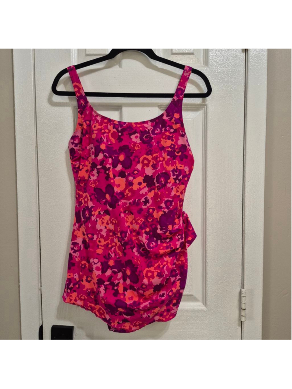 Women's L.L.Bean Pink Purple Floral One Piece Swimsuit Size 14